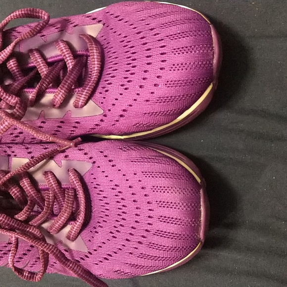 Running shoes purple size 10 - Picture 4 of 6